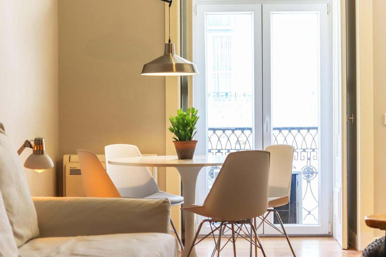 Modern Chiado By Homing Leilighet Lisboa Eksteriør bilde